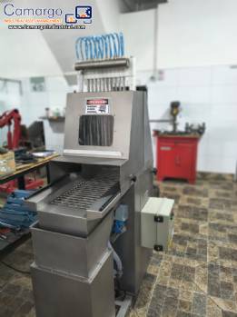Automatic brine injector for meats and sausages, Suhner AG