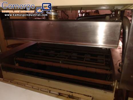 Industrial chocolate cover Pir�g