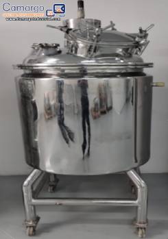 Stainless steel reactor tank with agitator, 200 L