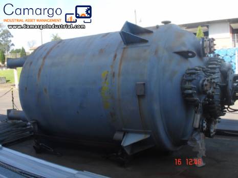 Taiji 10,000 liter glass-encased reactor