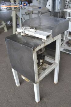 Stopper paoca press with 10 cavities