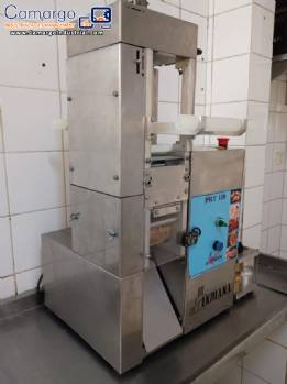 Ravioli and sorrentino maker Indiana PRT 120, up to 60 kg per hour.