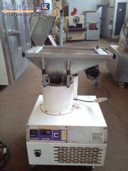 MOLINO DE CEREALES 30 KG/H 230 V 0.25 HP