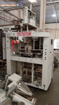 Tecnotok automatic vertical baler