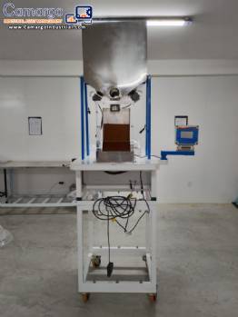 JHM Maximatic powder dosing, weighing, filling and packaging machine for 150 to 1000 grams.