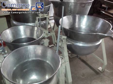 Cooker for stainless steel sweets