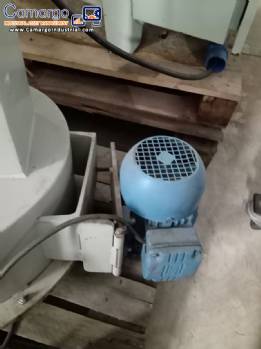 Peanut skins remover