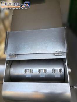 Stainless steel block breaker, Precision Stainless Steel 20 HP, for frozen meats and fish.