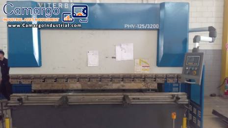 Hydraulic bending machine for bending sheets Viterbo