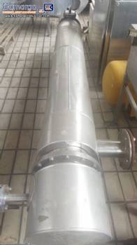 Stainless steel hull and tube condenser