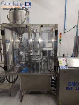 Automatic volumetric rotary filling machine DMOM