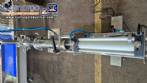 Semi-automatic stainless steel liquid filling machine with 1 nozzle.