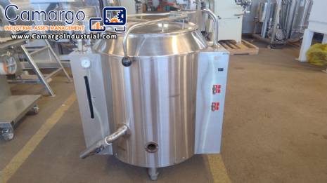 Gas boiler with a capacity of 100 liters A�os Macom