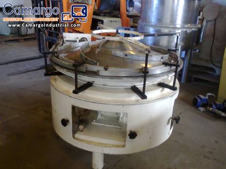 Feeding table for packaging machinery