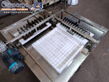 Semi-automatic stainless steel candy cutting table