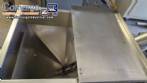Inclined screw conveyor with stainless steel silo