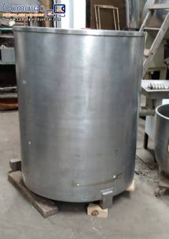 800 L stainless steel reservoir tank