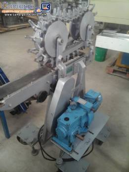 Caterpillar type SOAP cutter with 25 knives Caterpillar type SOAP cutter with 25 knives