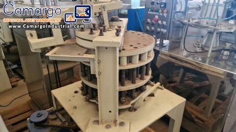 Rotary press for peanut brittle with double track, producing up to 200 peanut brittle candies per minute. Rotary press for peanut brittle with double track, producing up to 200 peanut brittle candies per minute.