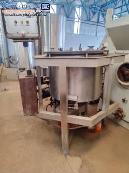 Stainless steel mixing tank for creams and thick products 400 liters Stainless steel mixing tank for creams and thick products 400 liters